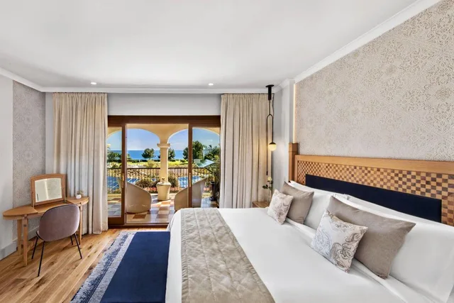 إقامة بسرير كينج بإطلالة على البحر بشرفة بغرفة نوم واحدة، St Regis Mardavall Mallorca Resort 2/9