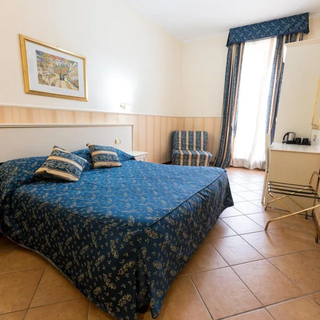 Triple room, Anfiteatro Flavio 4/8