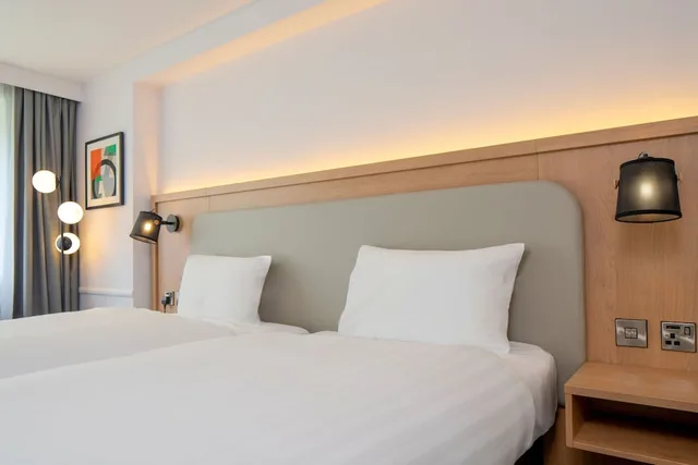 غرفة قياسية بسريرين منفصلين، HOLIDAY INN BRISTOL FILTON 7/9