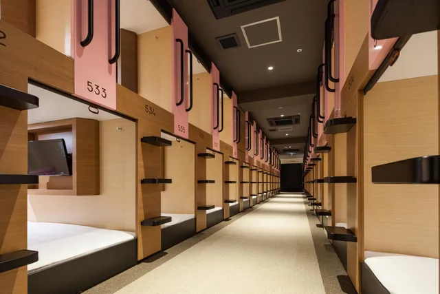 Capsule, Male Dorm، Y's Cabin Osaka Namba 1/1