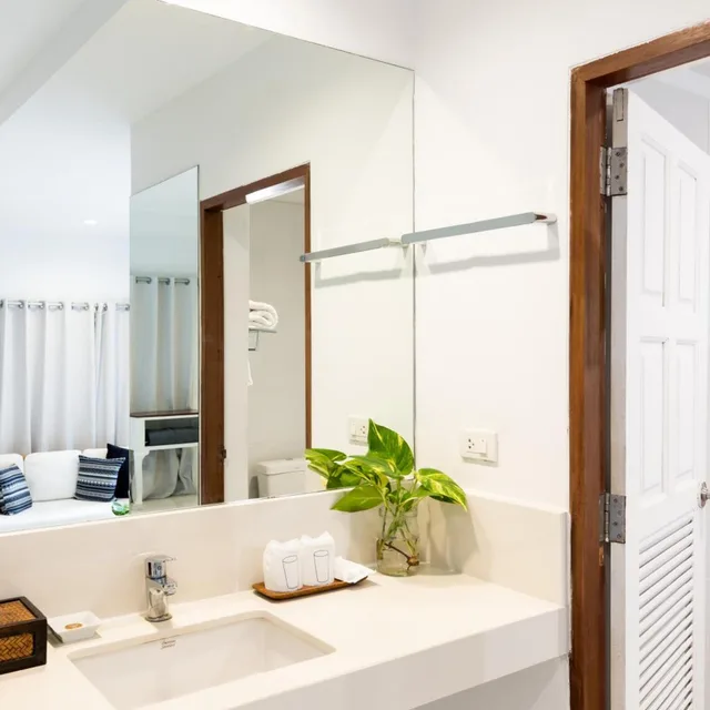 استوديو بسرير كينج، Malibu Beach Resort, Koh Samui 4/4