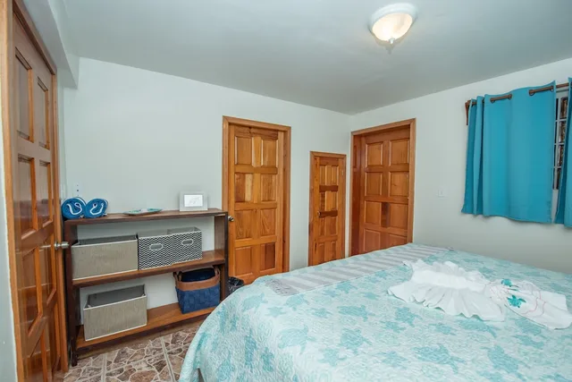 1 Bedroom, Sea Turtle, King Bed, Pool Side, Sea View, Sofa، Bella Vista Guesthouse Cabins 3/7