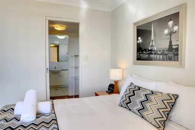 3 Bedrooms, Apartment, King and Twin Beds, Queen Bed, Water View، Northpoint Apartments 2/7