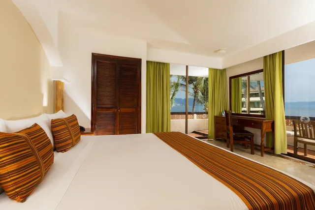 Room, King Bed, Ocean Front, Las Palmas By The Sea All Inclusive 2/3