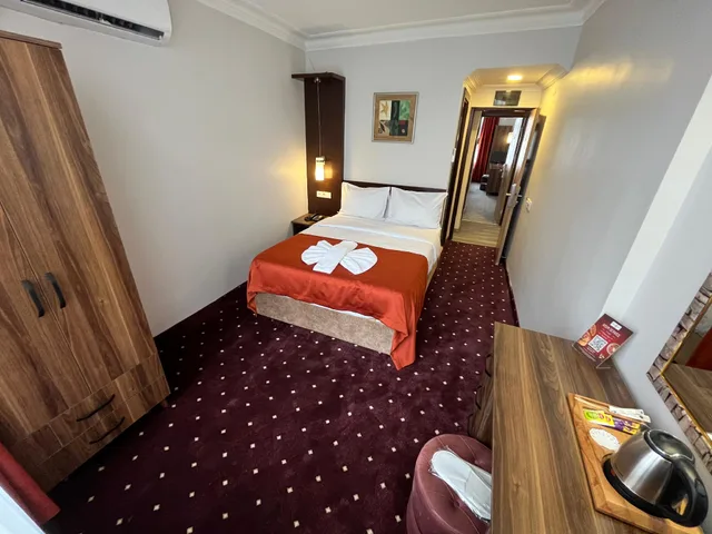 غرفة أساسية مفردة، Topkapi Hotel 3/3