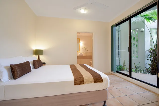 جناح بسرير كوين بغرفة نوم واحدة، The Mediterranean Port Douglas 3/10