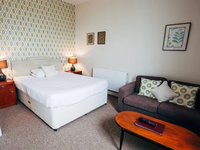 غرفة بسرير كينج، Cliff Hall Hotel 3/5