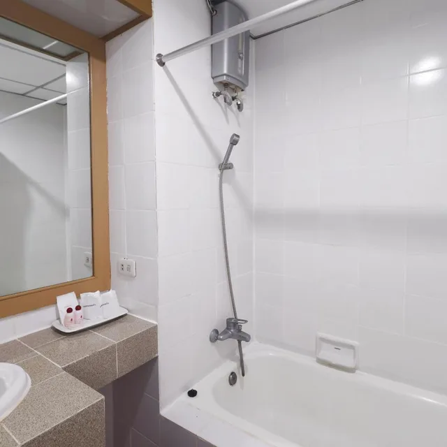 غرفة ديلوكس بسرير مزدوج، Nonthaburi Palace Hotel 7/10