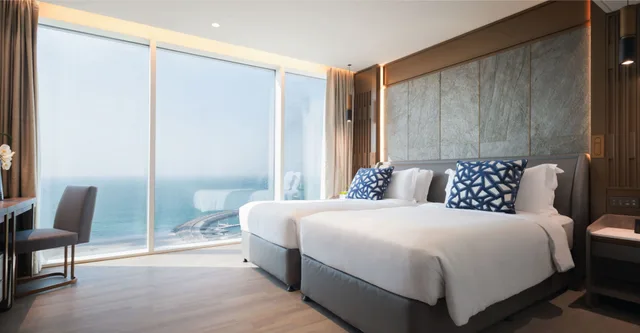 2 Bedrooms, Ocean, Suite, King and Twin Beds، Jumeirah Beach Hotel Dubai 3/9
