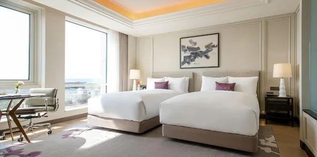 Deluxe, 2 Double Beds, Citrus Wonderful View، Paradise City 1/1