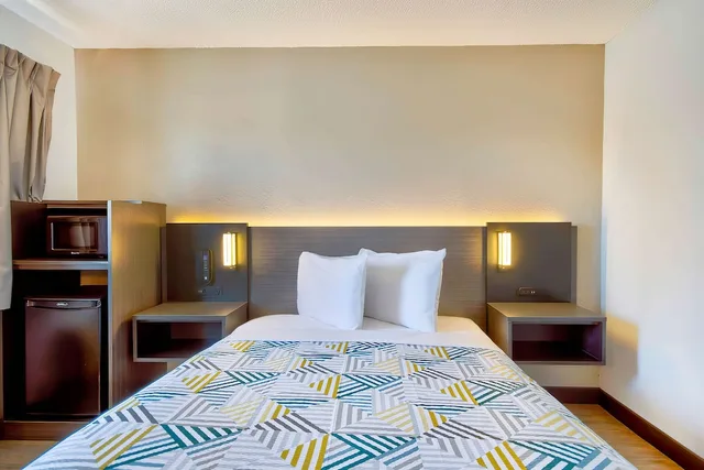 غرفة قياسية بسرير مزدوج، Motel6 Vallejo, CA - Six Flags West 5/8
