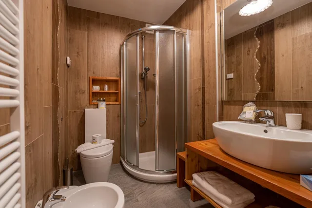 غرفة كبيرة بسرير مزدوج، Hotel Lo Scoiattolo 9/10