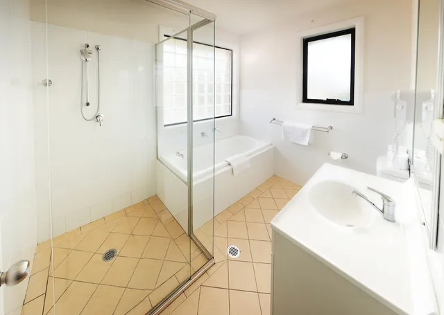 شقة بغرفتي نوم، Charlestown Terrace 3/3