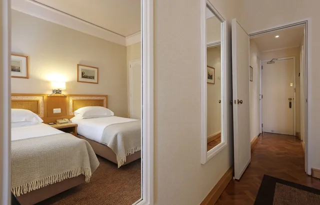 Petite, Twin Beds، Hotel Lisboa Plaza - Avenida, a Lisbon Heritage Collection 7/9