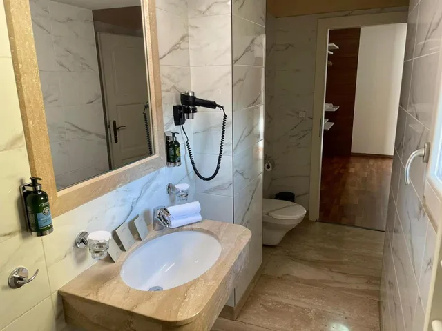 غرفة ديلوكس ثلاثية، Little King Hotel U Malvaze 6/9