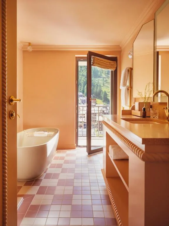 جناح غراند جونيور، Parkhotel Beau-Site 3/7