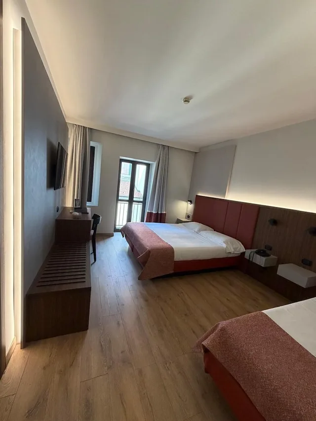 1 Bedroom, Triple, 1 Double and 1 Single Bed, Mokinba Hotel Baviera 3/9