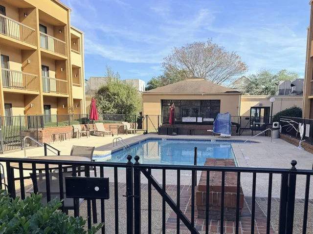 Preston Suites by IHG, Montgomery 13/33