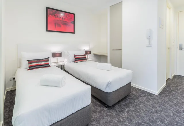 Studio, Apartment, Comfort Apartments Box Hill 1/5
