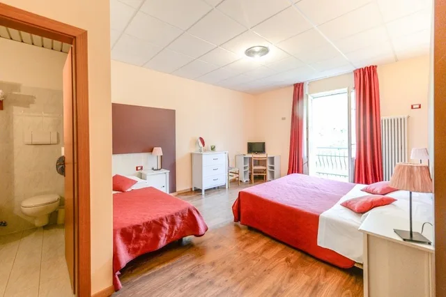 غرفة ثلاثية بسرير كوين وسرير فردي، Hotel Bellaria 1/4