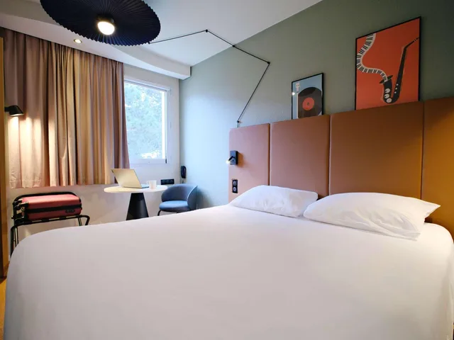 غرفة قياسية بسرير نصف مزدوج، Ibis Avranches Baie Du Mont Saint Michel 4/8