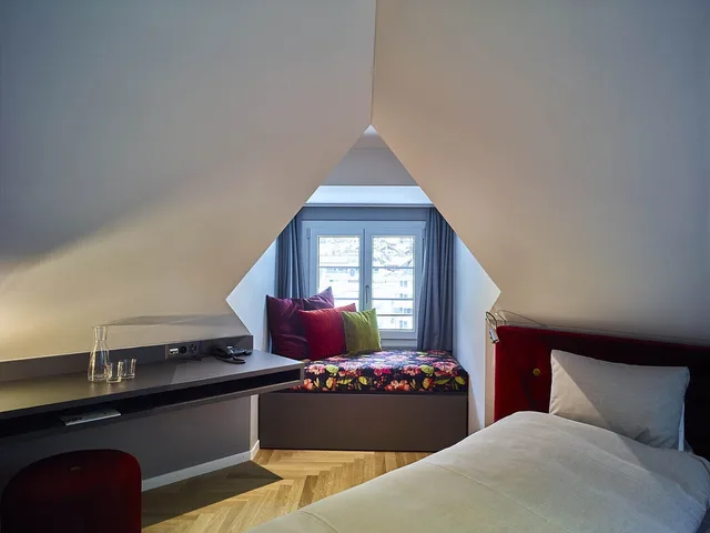Standard, Double Bed, Small, Attic, Hotel Bellevue Terminus 3/5