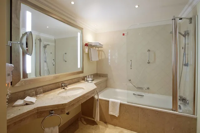 Premium, 2 Double Beds, Ocean Front، Praia D el Rey Marriott Golf Beach Resort 7/9