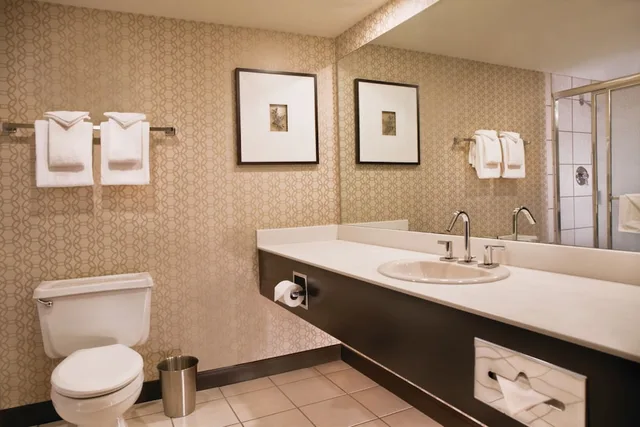 Room, King Bed, Royal Tower، Excalibur Hotel and Casino 9/9
