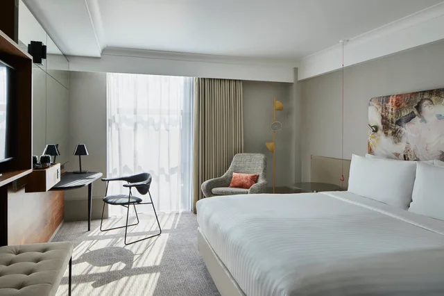 غرفة ديلوكس بسرير كوين، London Marriott Hotel Kensington 1/4