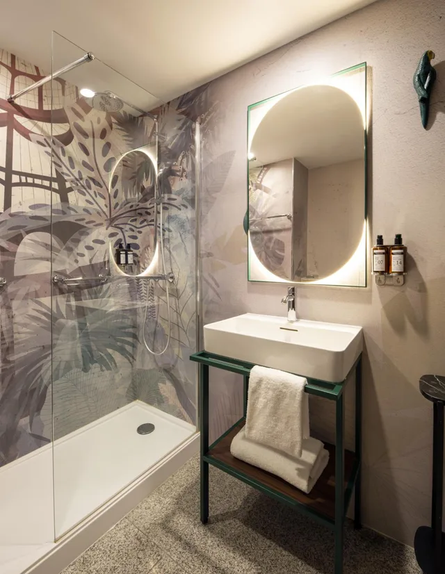 Standard, King Bed, Queen Bed, Hotel Indigo Brussels - City by IHG 5/8