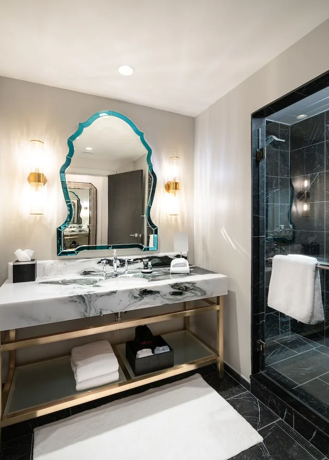Room, King Bed, Terrace View, Grand Bohemian Hotel Charlotte Autograph Collection 5/9