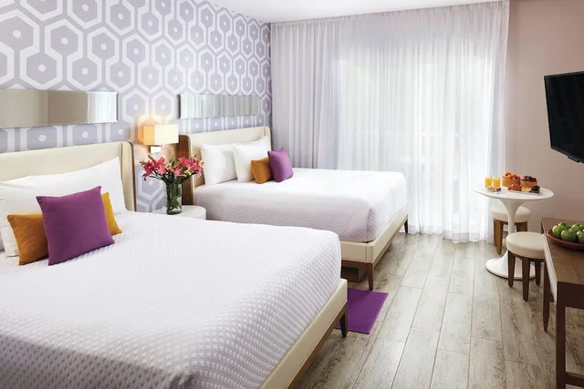 2 Bedrooms, Penthouse Suite, 1 King and 2 Queen Beds، The Fives Beach Hotel - A la Carte All Inclusive 1/4