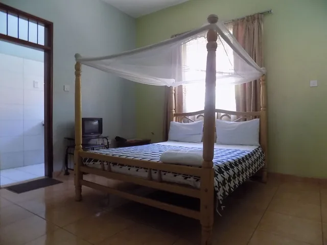 غرفة قياسية بسرير مزدوج، Etana Motel 1/5