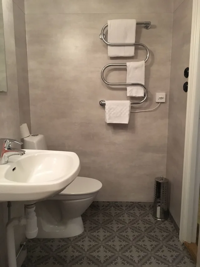 غرفة مفردة بسرير فردي، Morris Hotel 2/2