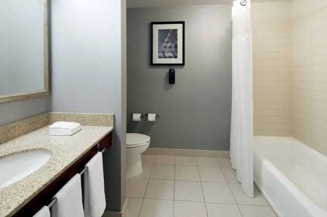 غرفة بسريرين كوين، Fairfield Inn Suites Montreal Airport 3/3