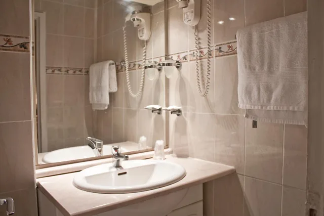 غرفة مفردة، HOTEL HIPPODROME 4/8
