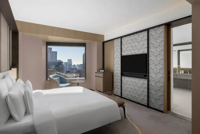 جناح بسريرين منفصلين وسرير كينج مع دخول صالة النادي، Ana Intercontinental Tokyo 5/7