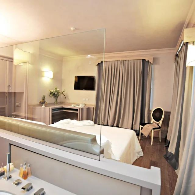 غرفة بريستيج بسرير مزدوج بإطلالة على البحر، Villa Lattanzi 7/10