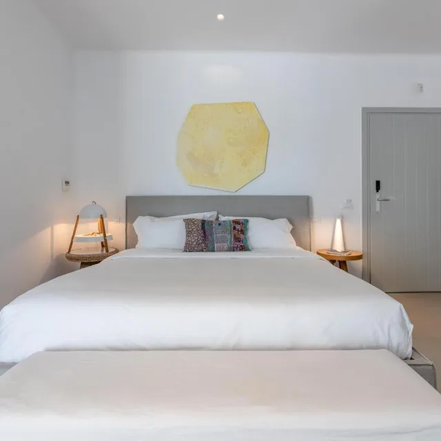 جناح شهر العسل بجاكوزي، Mykonos Blanc 2/9