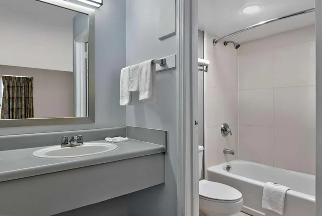 Room, Quadruple, Motel6 McDonough, GA 8/9