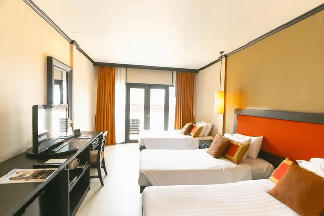 Superior, Triple, Sea Side, Smoking، Impiana Resort Chaweng Noi 1/2