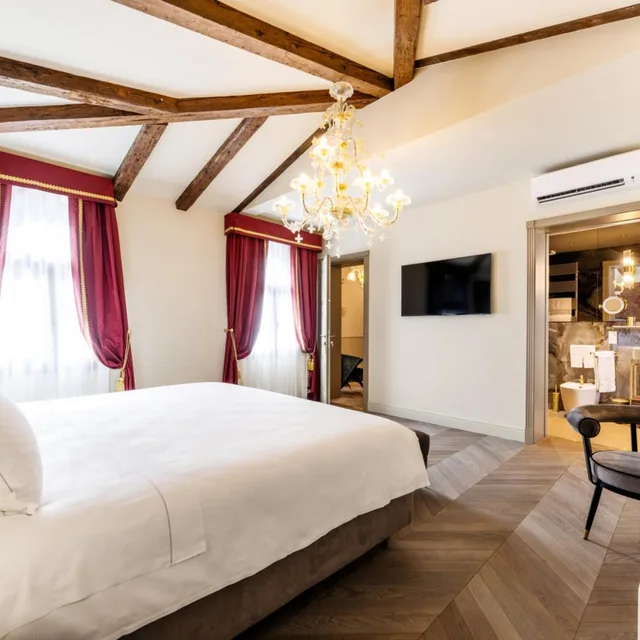 غرفة سوبيريور بسرير كينج، Hotel Palazzina Sardi 1/9