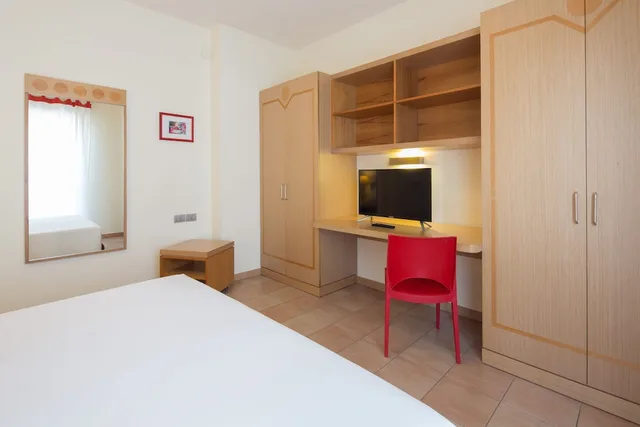 1 Bedroom, Apartment, Double Bed, I Triangoli Residence 2/3