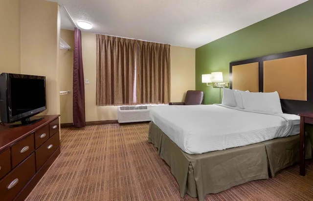 استوديو بسرير كوين، Extended Stay America Indianapolis - Castleton 2/9