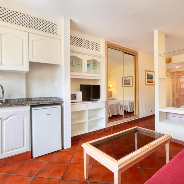 استوديو بشرفة، Masaru Apartamentos 7/7