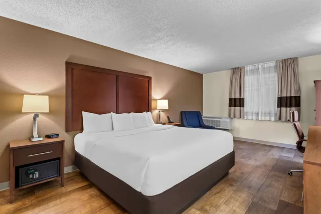 غرفة بسرير كينج لذوي الإعاقة، Comfort Inn Santa Rosa on Route 66 4/7
