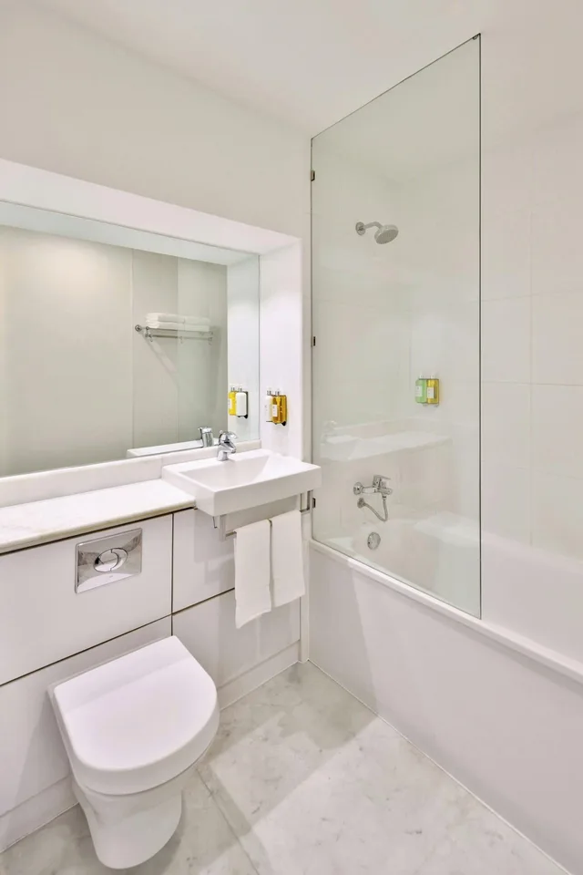 غرفة قياسية بسريرين منفصلين، Fairfield by Marriott Bengaluru Whitefield 5/6