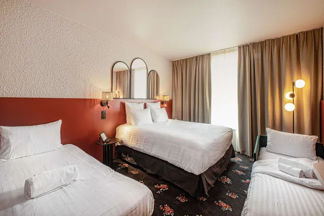 غرفة عائلية، Best Western Saint-Etienne Porte du Forez 2/4