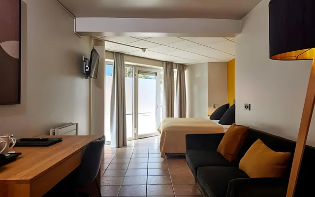 شقة ديلوكس، Hotel Fron 1/1