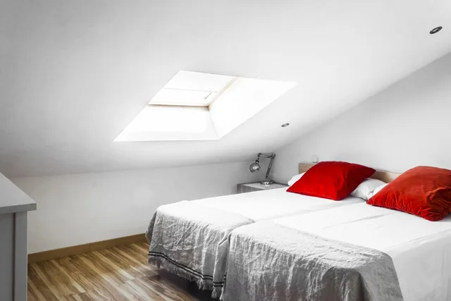3 Bedrooms, Apartment, Mola Suites 1/9